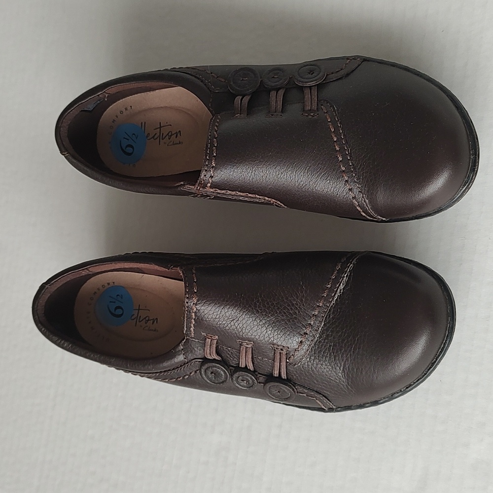 New Clarks Brown Leather Women's Ashland Effie Slip on Flats sz 6.5